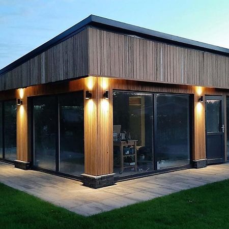 Luxe Recreatie Bungalow No 10 Scherpenisse Ngoại thất bức ảnh